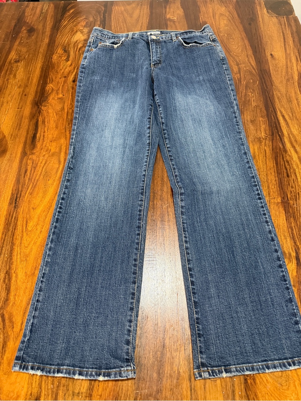 Tint Wide Straight Classic Women's Jeans in Medium Blue Denim